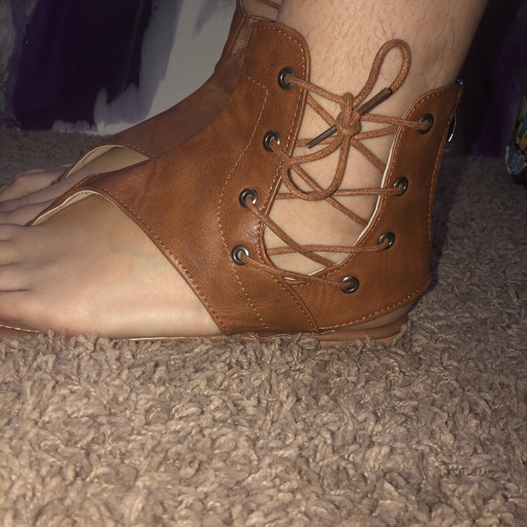 vegan lace up sandals - Picture 1 of 2